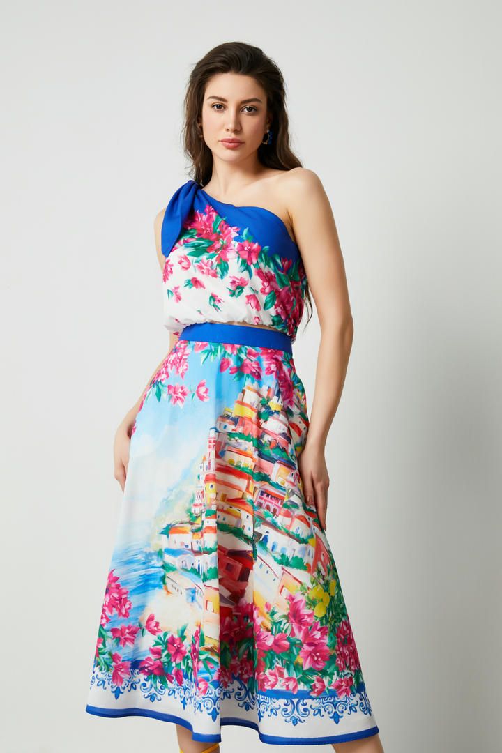 Asymmetric floral top