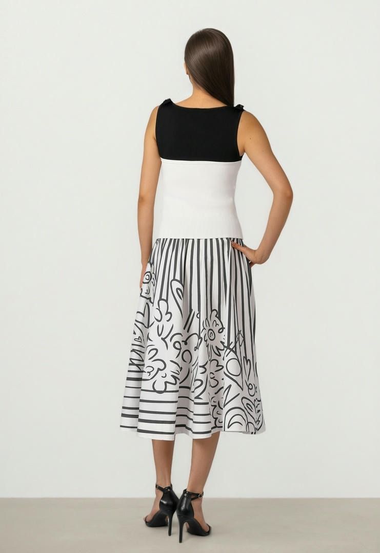 SQUARE NECK TOP WITH BOW DETAIL