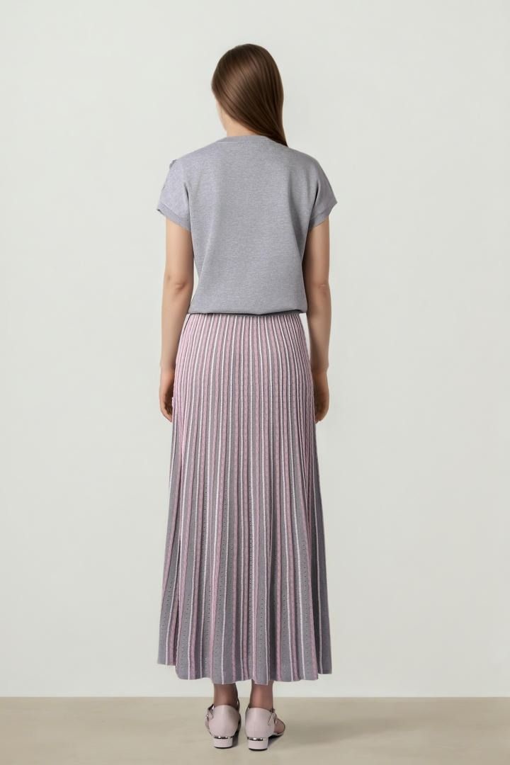 Shoulder Bloom Pullover